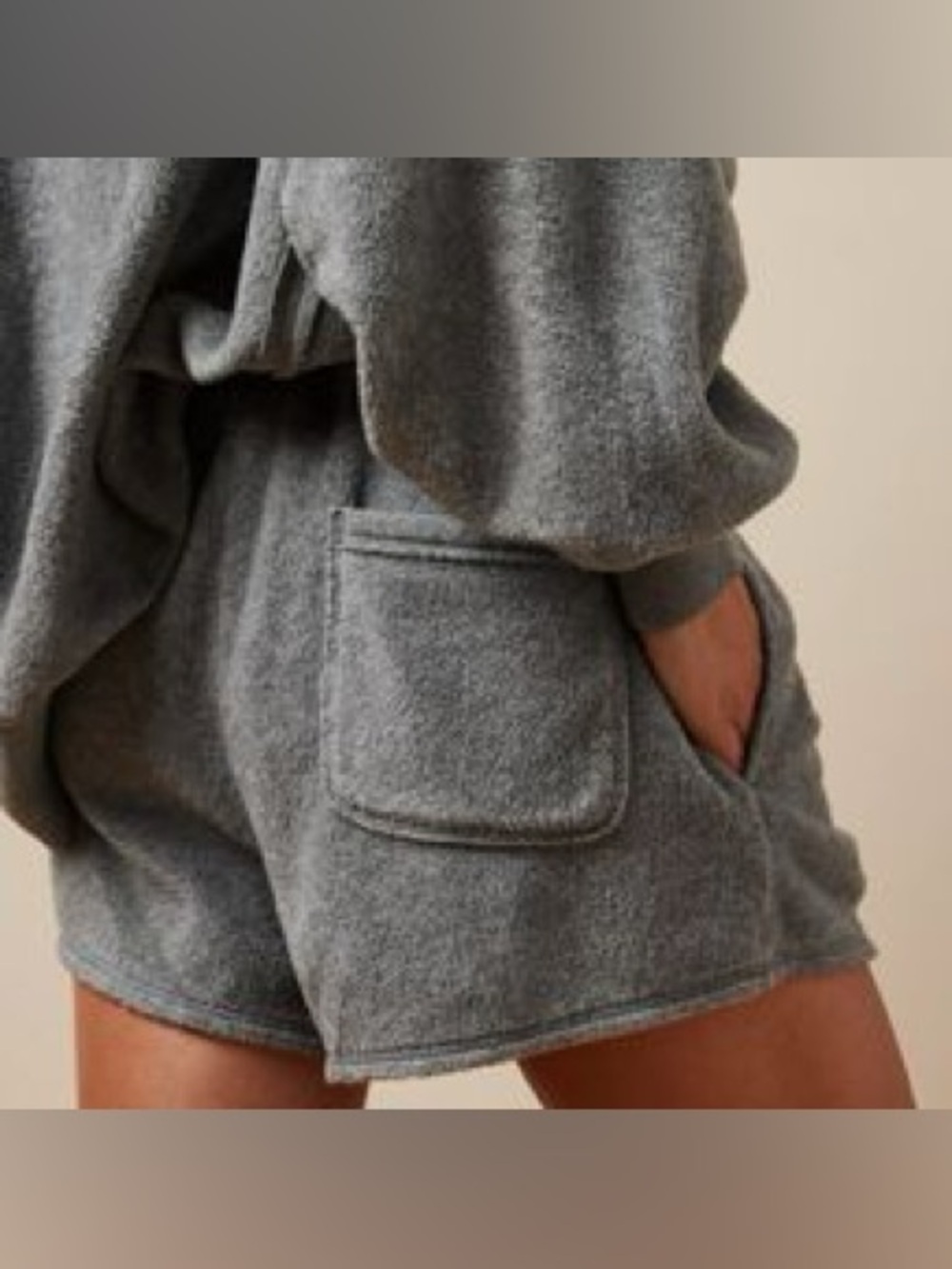 American Eagle - Reverse Fleece Shorts - Color: GREY - Size XL - Picture 2 of 6